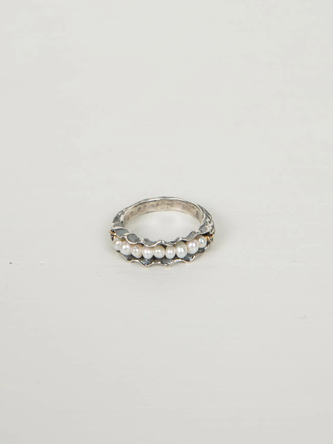 Pearl Scallop Ring - White