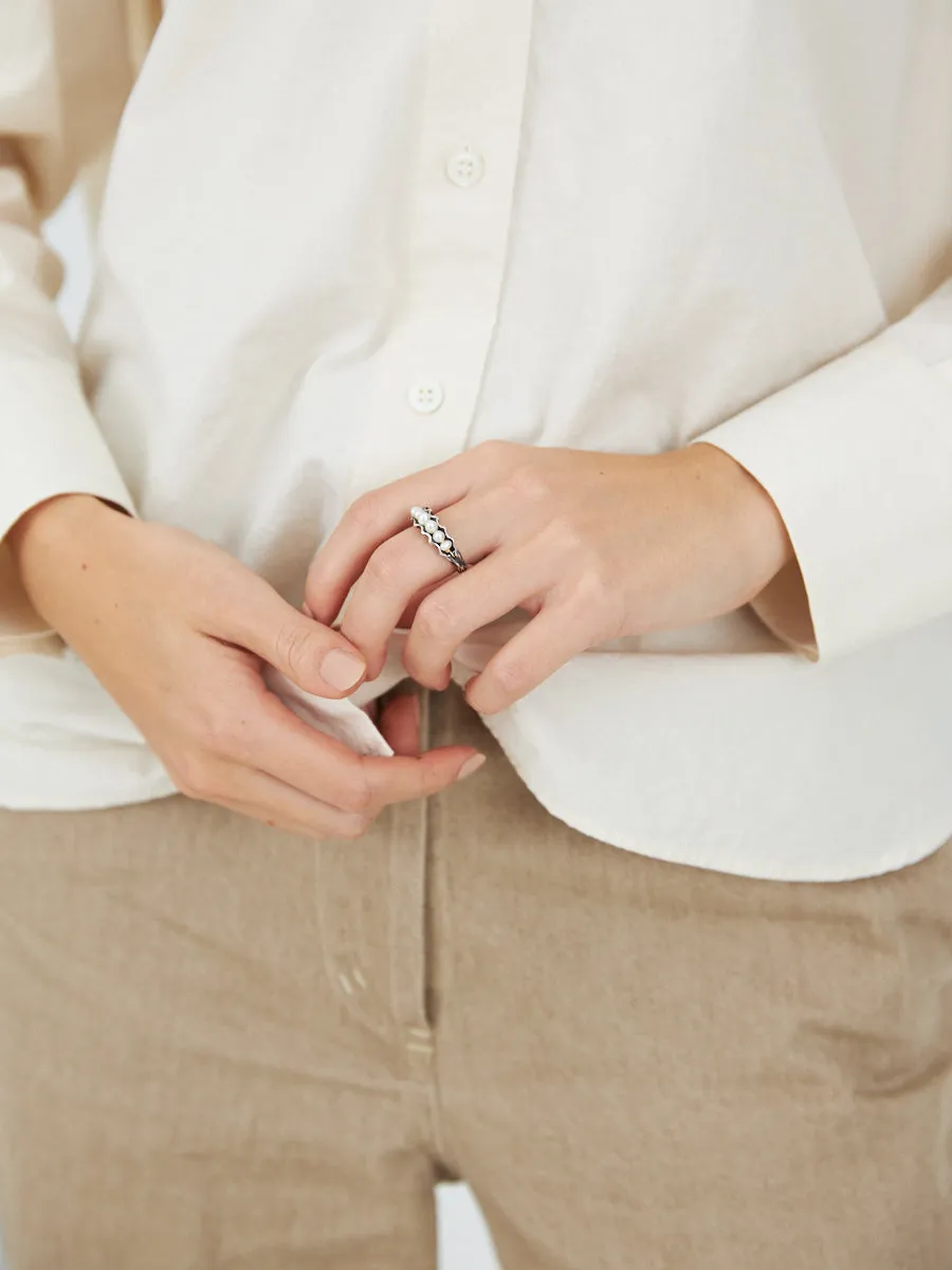 Pearl Scallop Ring - White